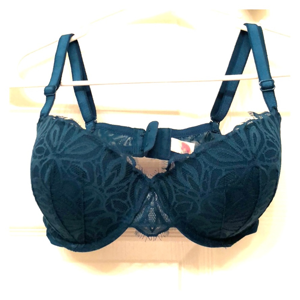Victoria’s Secret Pink Bra; worn once